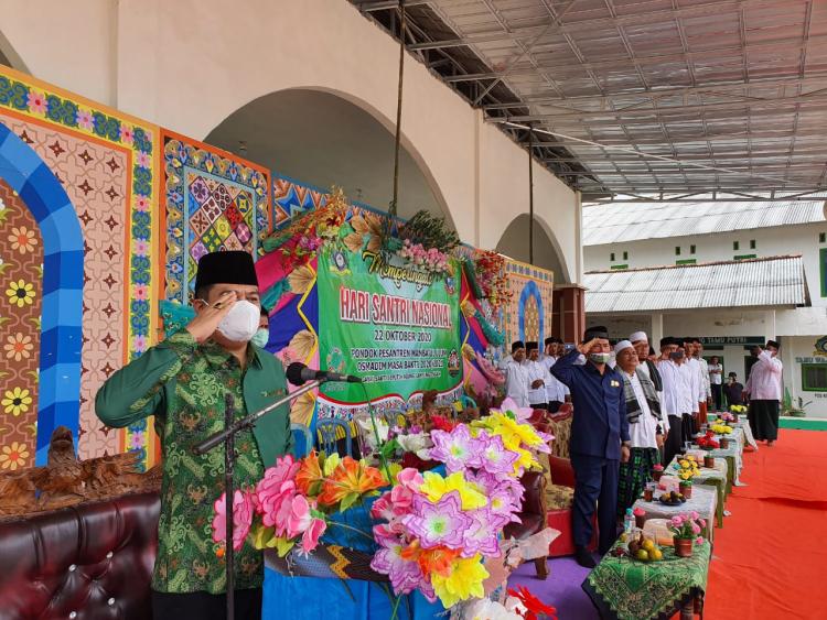 Musa ahmad pimpin upacara hari santri