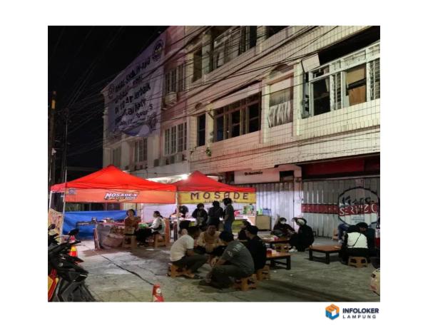 Crew street food Tanjung Karang Pusat, Bandar Lampung Kota, Lampung